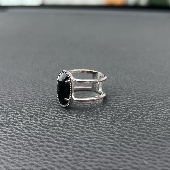 Kendra Scott Black Onyx Ring - Picture 3 of 9